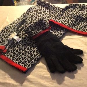MKors Scarf,hat and gloves